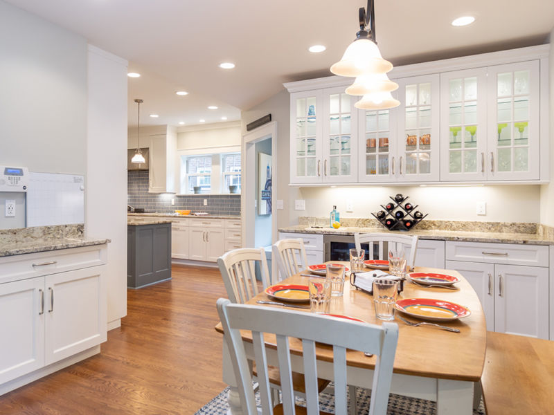open floor plan kitchen photo